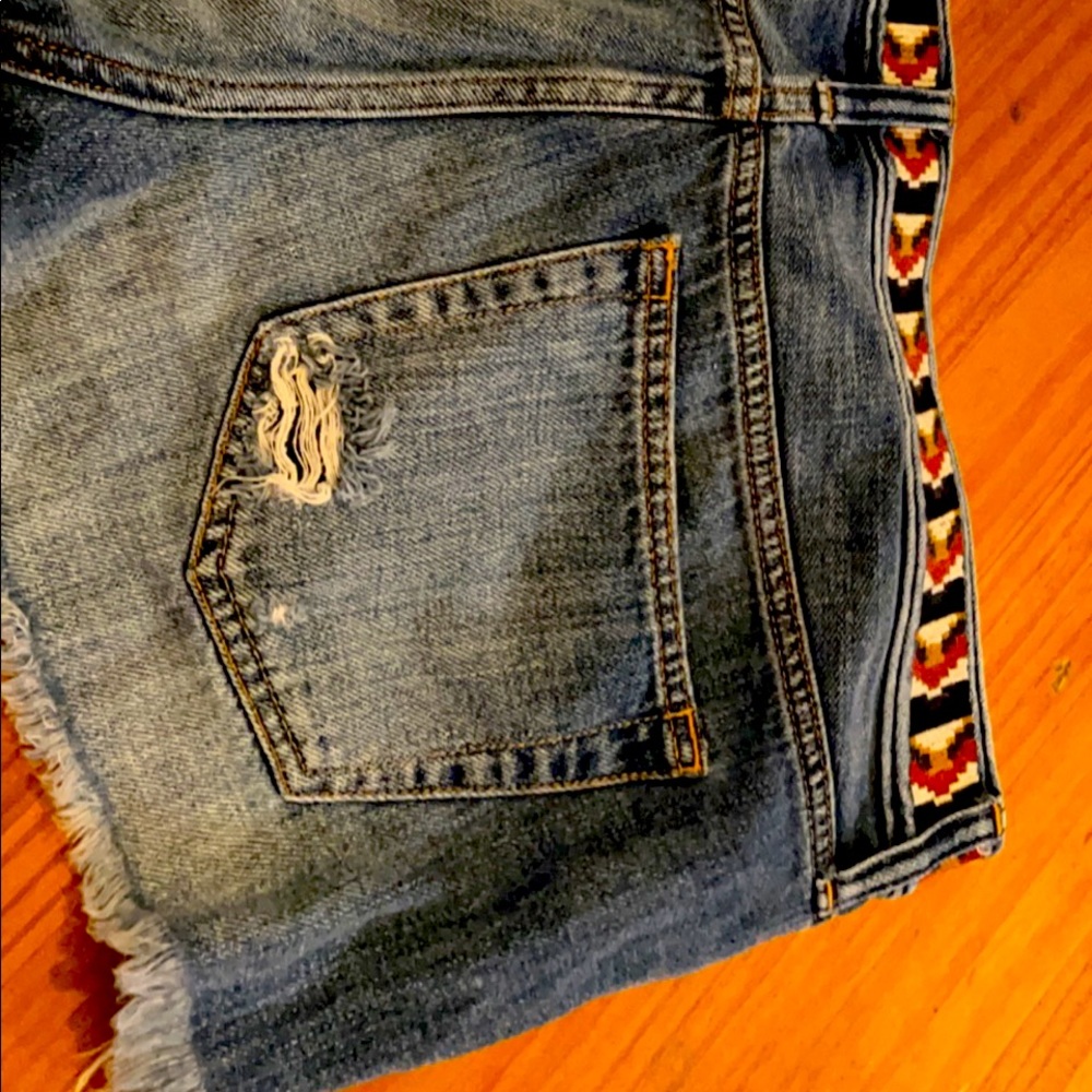 Abercrombie cutoff shorts